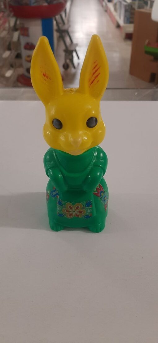DDR Retro - Vintage Osterhase - Hasenfrau in grün mit gelb Plastik