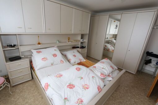 Schlafzimmer komplett gepflegt - Galaxie24 -02.jpg